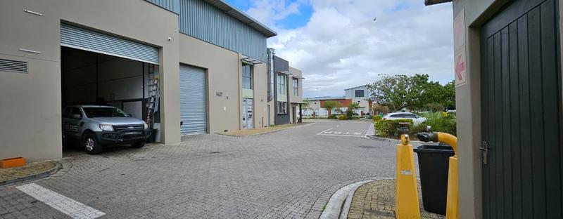 To Let Commercial Property for Rent in Brackenfell Western Cape